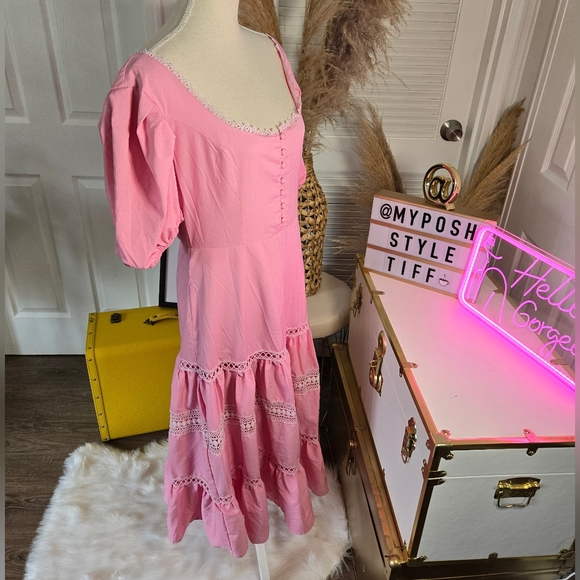 ADORABLE VICTORIAN STYLE DRESS 💕 - Picture 5 of 15